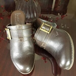 Born‎ Concepts heeled leather Mules